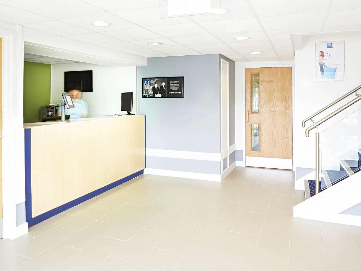 Warrington Motel, J20 M6 Lymm Services ภายนอก รูปภาพ